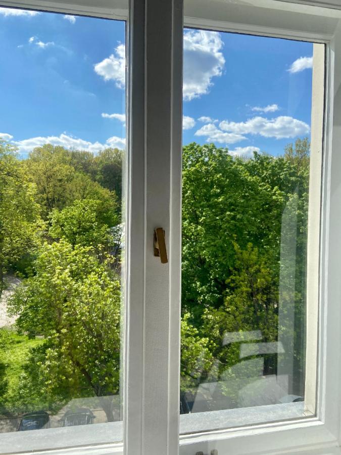 Rozbrat With Park View Apartment Warsaw